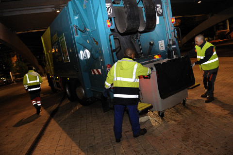 fred bourcier photographe reportage renault trucks service voierie nettoyage braderie de lille 09