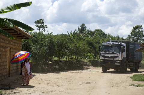 fred bourcier photographe reportage wfp renault trucks burundi 03