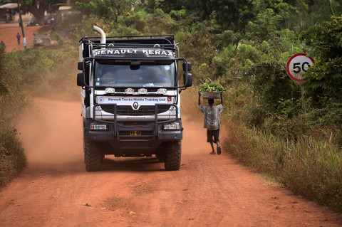 fred bourcier photographe reportage wfp renault trucks ghana 06