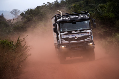 fred bourcier photographe reportage wfp renault trucks ghana 08