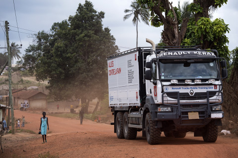 fred bourcier photographe reportage wfp renault trucks ghana 09