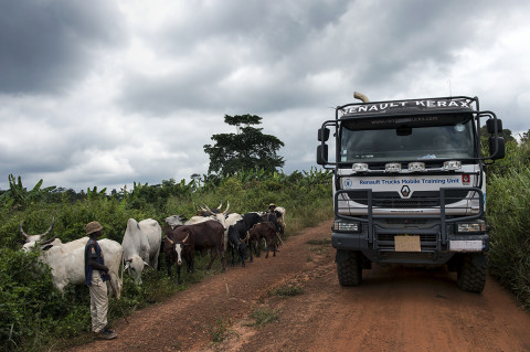 fred bourcier photographe reportage wfp renault trucks ghana 13