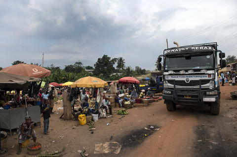 fred bourcier photographe reportage wfp renault trucks ghana 16