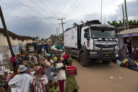 fred bourcier photographe reportage wfp renault trucks ghana 17