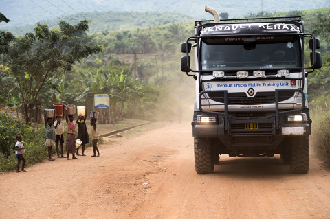 fred bourcier photographe reportage wfp renault trucks ghana 20