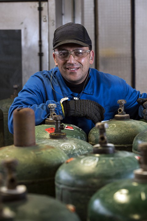 portrait ouvrier site industriel gazier bouteille primagaz complexe industriel reportage fred bourcier